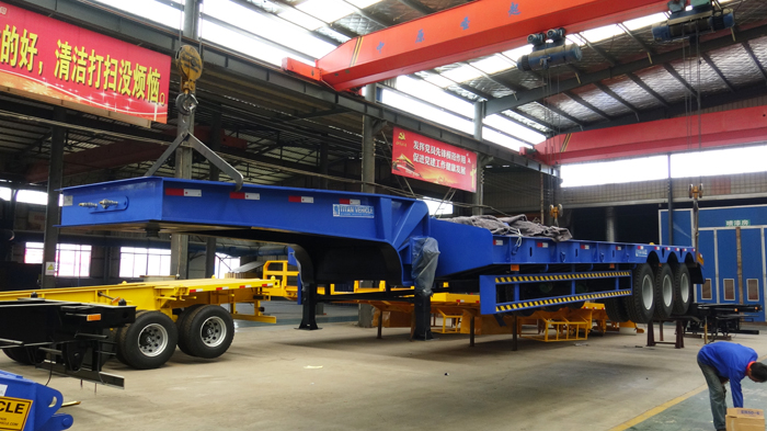 TITAN 80 Ton Lowbed Trailer (3).jpg