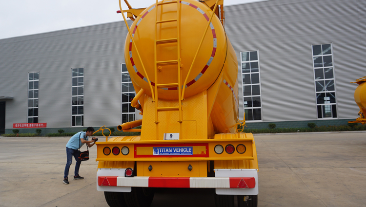TITAN Bulk Tank Trailer (3).jpg