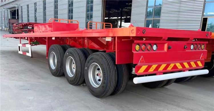 Tri Axle 40 ft Flatbed Trailer for Sale in Tanzania