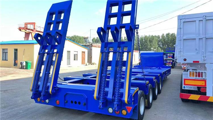 4 Line 8 Axle Low Loader Truck Trailer for Sale In Kenya
