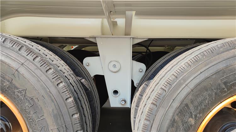 Bhachu 50000 Liters Oil Tanker Trailer for Sale In Tanzania