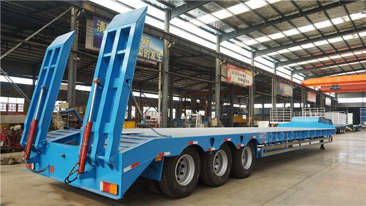 3 Axles Lowbed Trailer Low Bed Trailer for Sale in Kenya Malindi