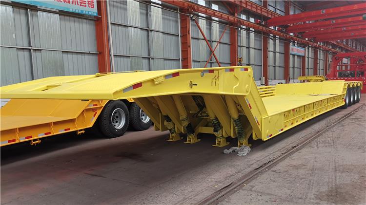 Bhachu 3 Axle 100 Ton Folding Gooseneck Trailer for Sale in Kenya Nairobi