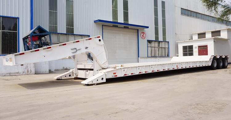 Bhachu Tri Axle 80 Ton Detachable Goose Neck Trailer for Sale Near Me In Kneya