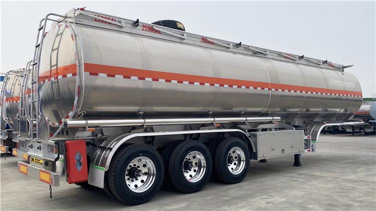 Henred Fruehauf Aluminum Fuel Tankers Trailers for Sale In Zambia